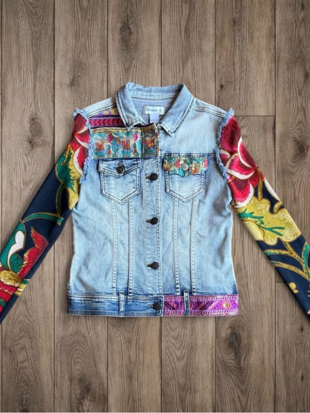 Desigual Light Wash‎ Denim Jacket with Multicolor Floral Knit Sleeves - Picture 5 of 8